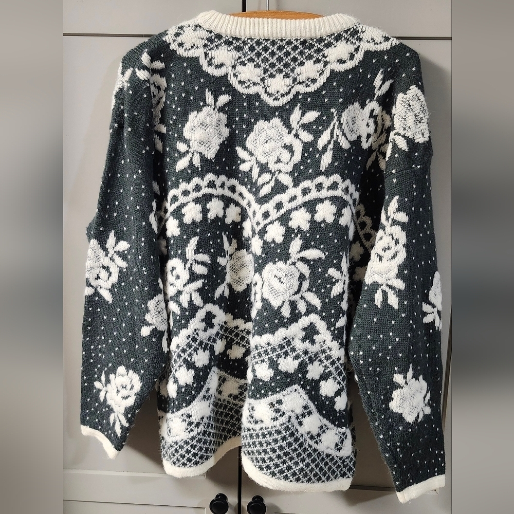 Kitty Hawk Vivian Wang Sweater Vintage Sz M - Picture 4 of 5